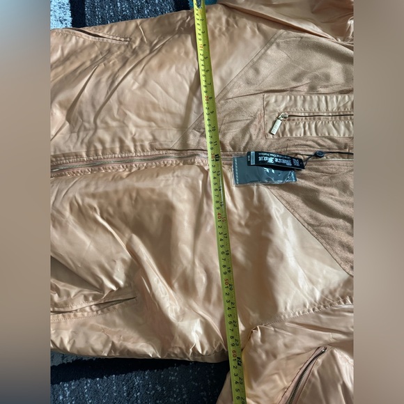 Rare Box Gold Bomber Jacket - Picture 5 of 6